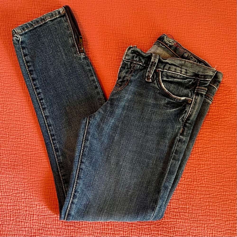 GAP 1969 zippered ankle low rise blue jeans